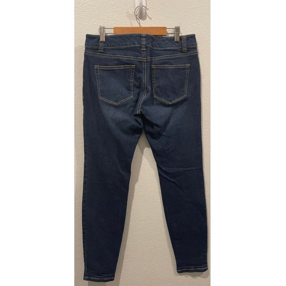 VINEYARD VINES Jeans - Picture 3 of 3